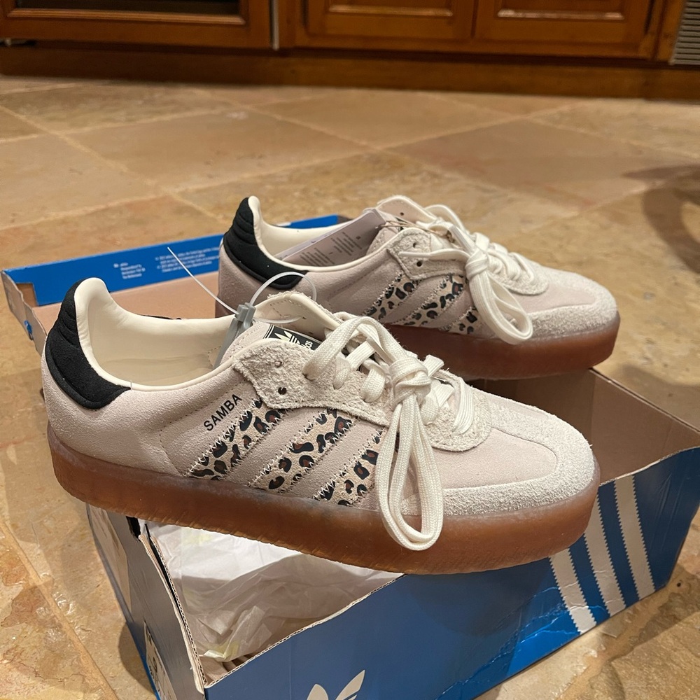 NWT Adidas Sambae Shoes
